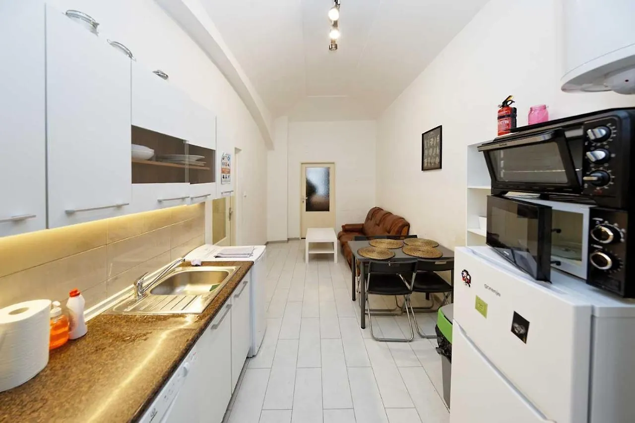 פראג Apartment Americka 8 0*,  צ'כיה